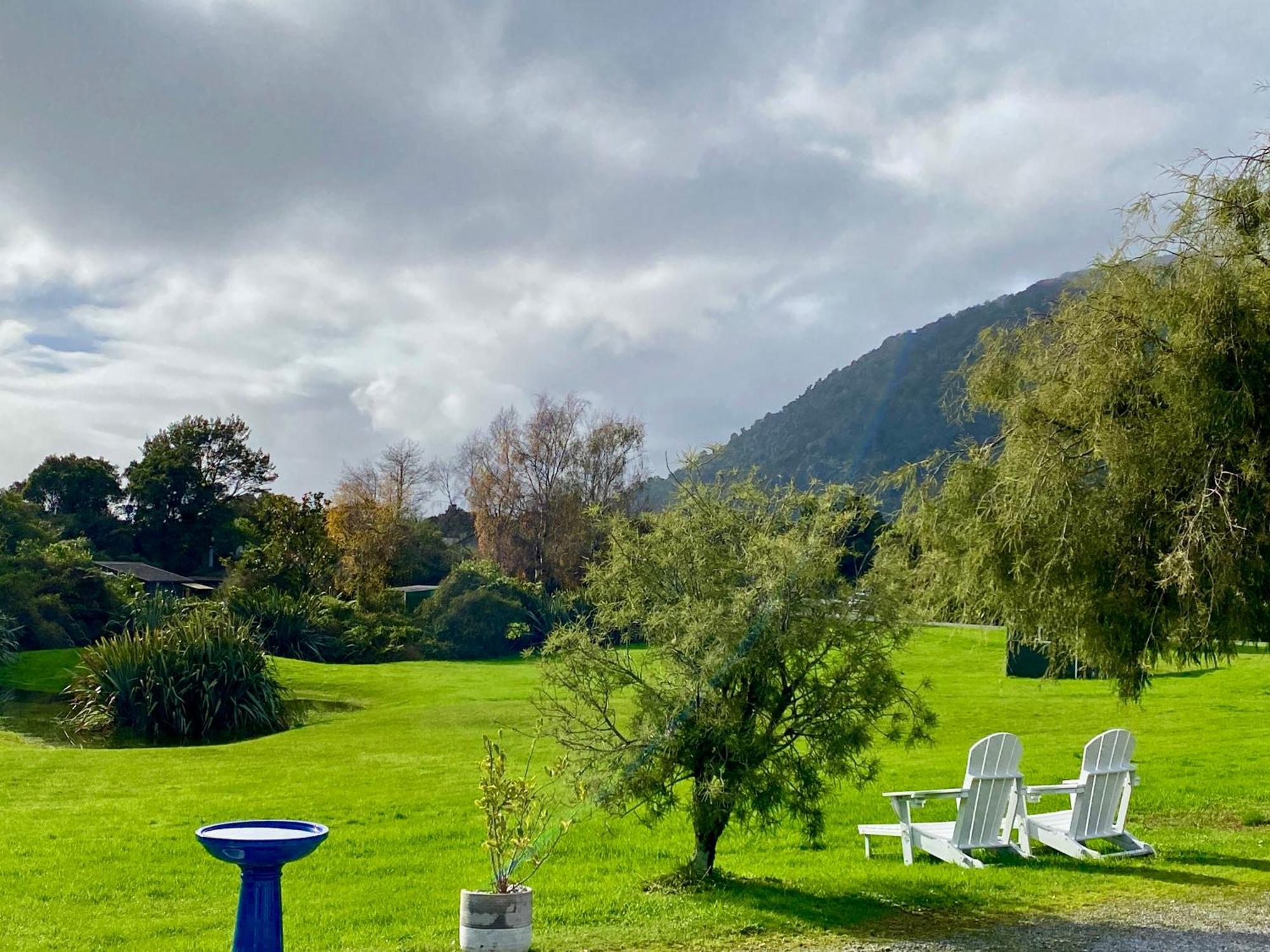 Heritage Park Lodge Haast Exterior foto